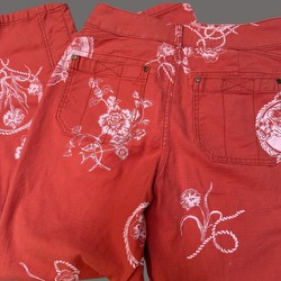 Anthropologie The Wanderer Printed Relaxed-Leg
Pants by Pilcro | 27 - Picture 7 of 10